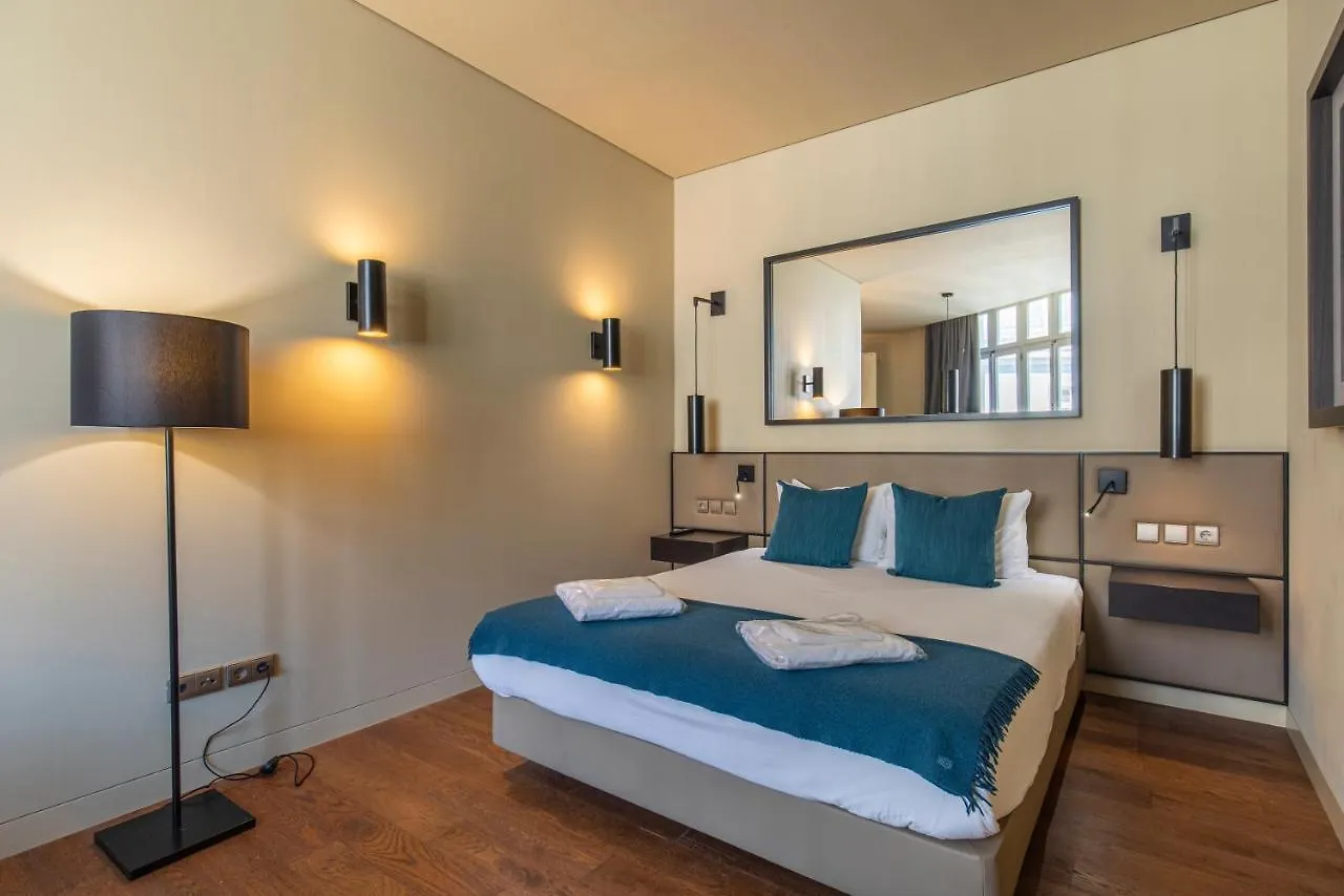 8 Building Apartments Lisbon