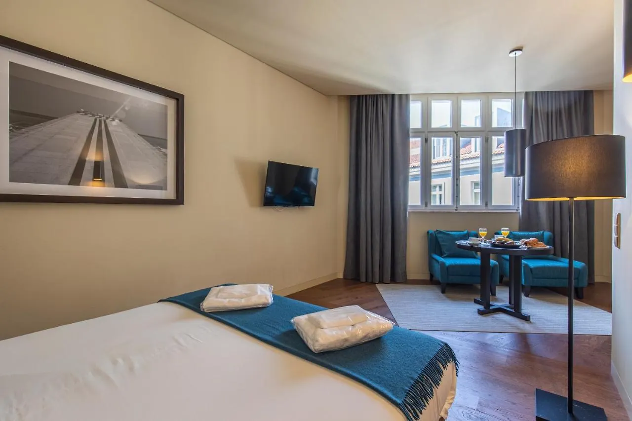 8 Building Apartments Lisbon 0*,  Portugal