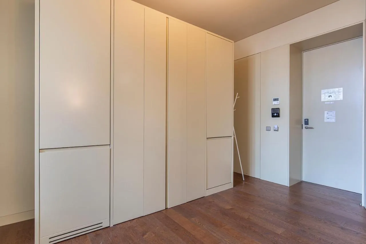 8 Building Apartments Lisbon