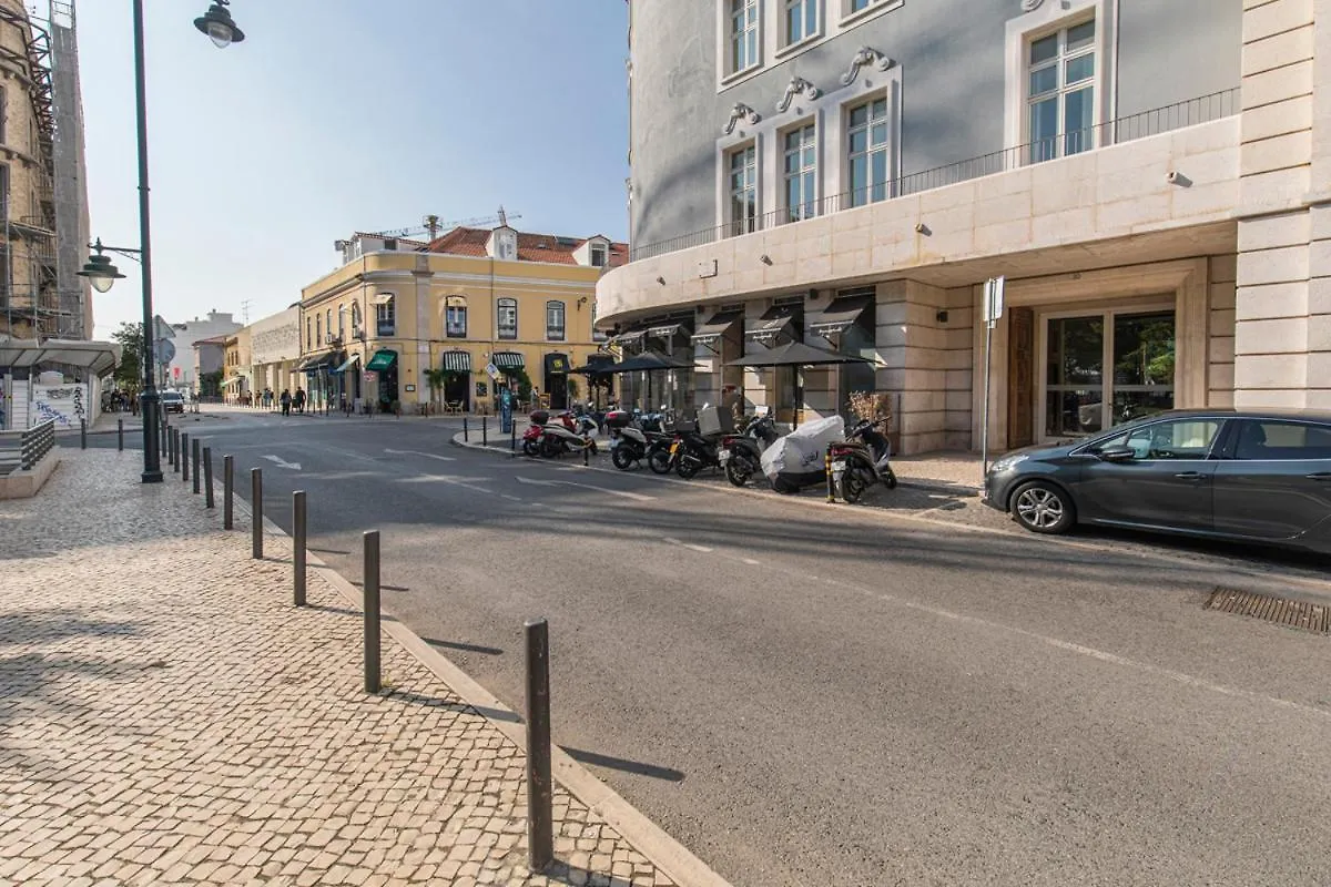 8 Building Apartments Lisboa