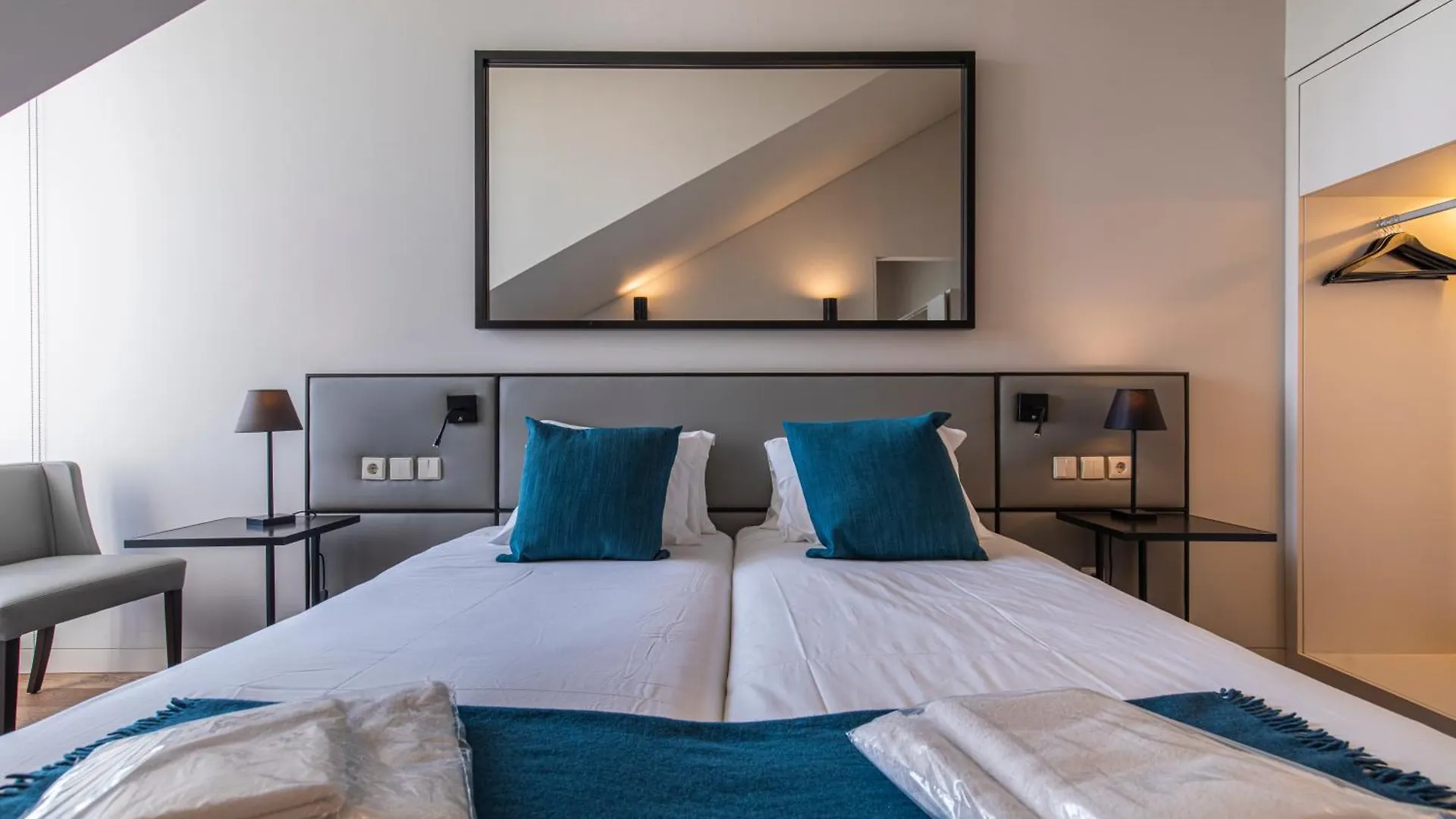 8 Building Apartments Lisboa Portugal